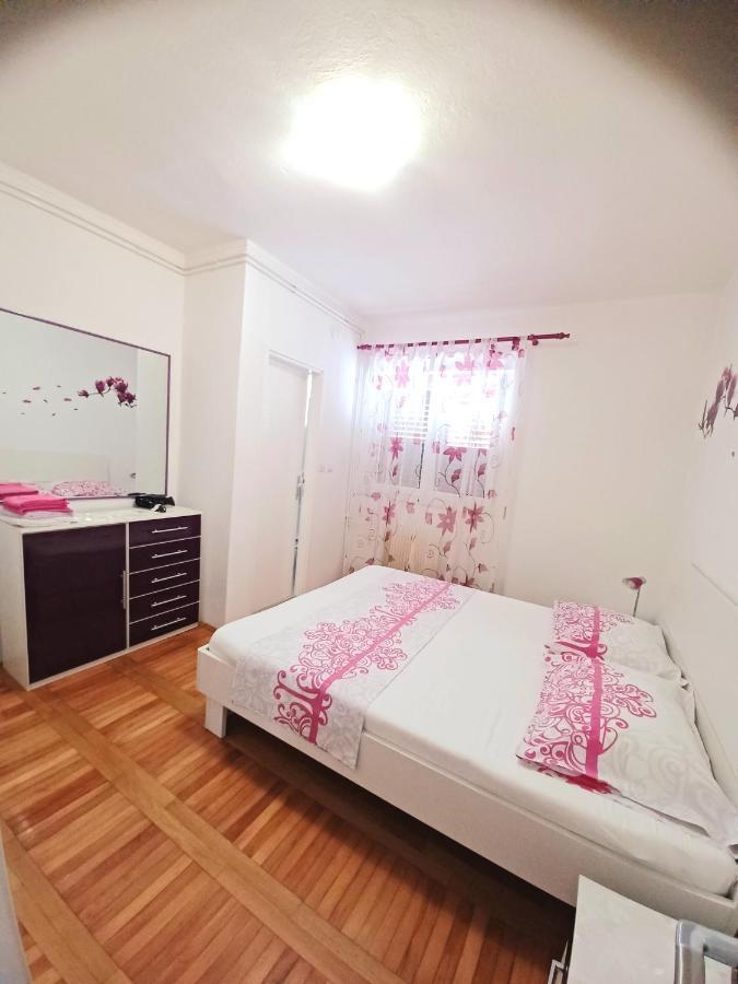 Apartment Eva มาคาร์สกา ภายนอก รูปภาพ