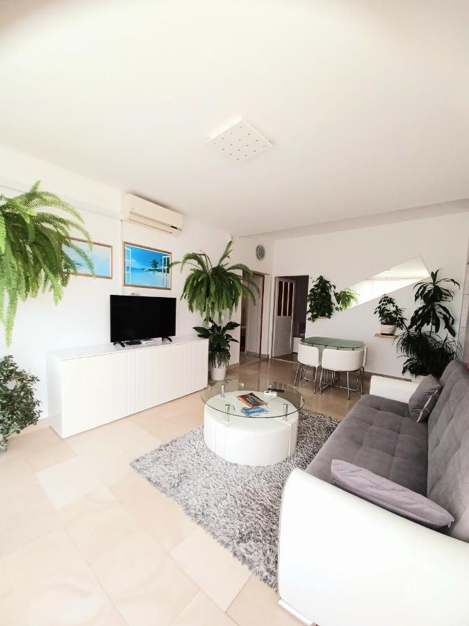 Apartment Eva มาคาร์สกา ภายนอก รูปภาพ